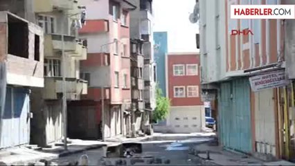 Terör Örgütü Yandaşları Kamu Binalarını Ateşe Verdi