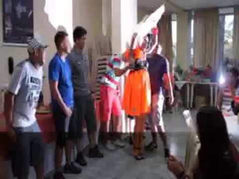 Noivo Da Show! Cha Bar Animação Drag Queen Anny B. Para Festa Robocop Gay (011) 99268-3560