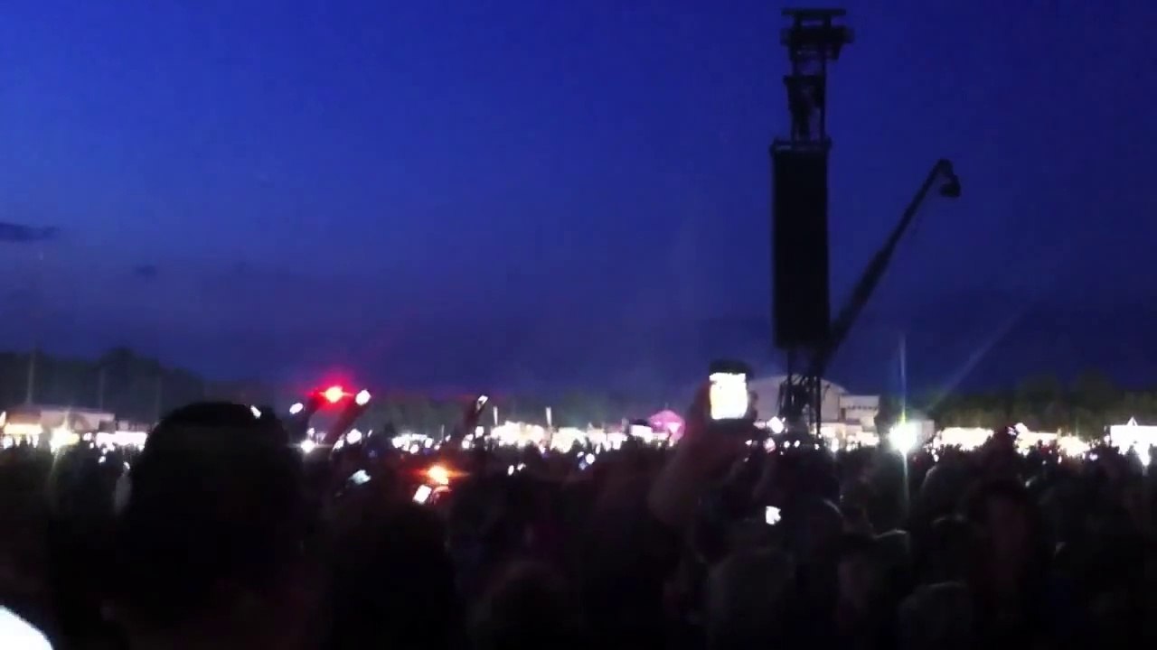 Coldplay - Fix You - Live @ Pinkpop 2011
