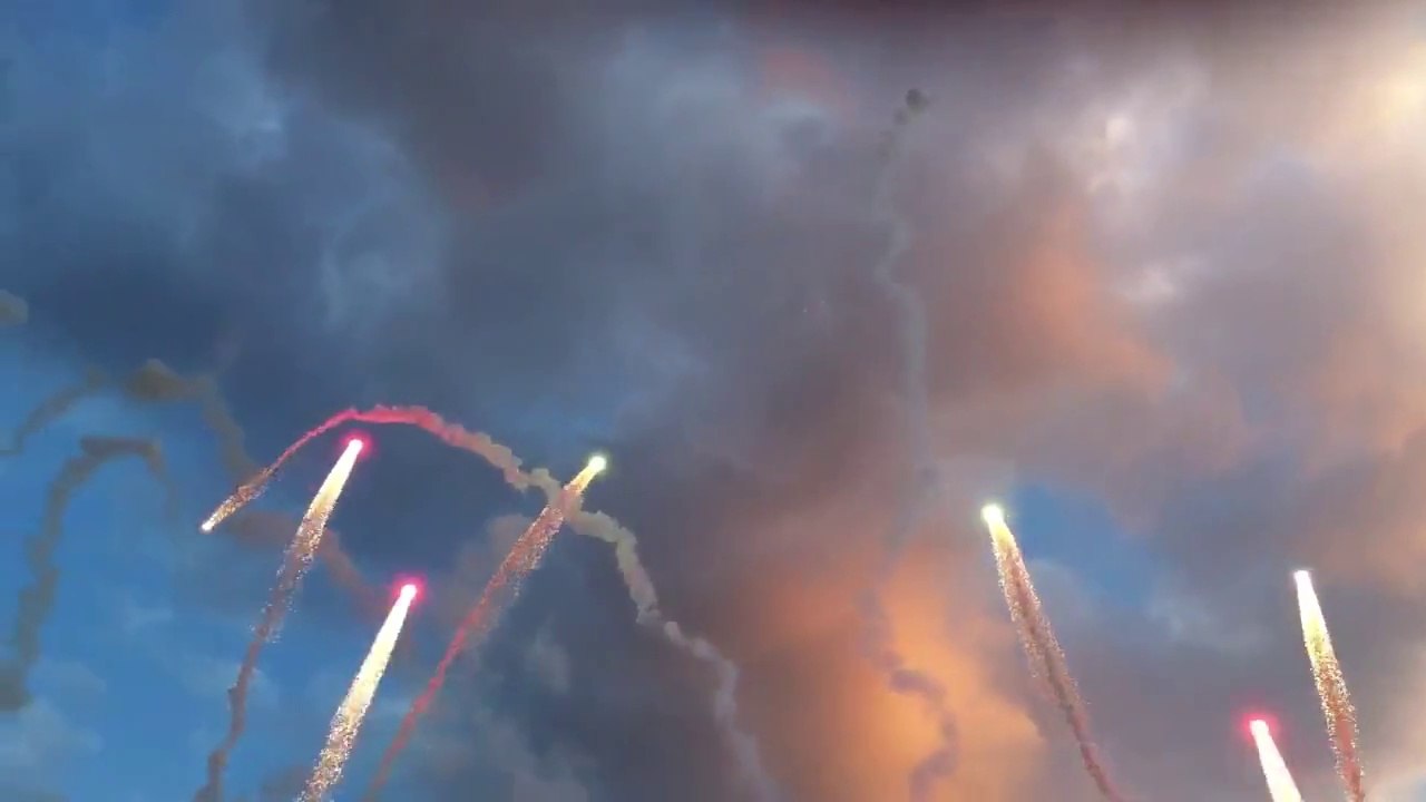 Coldplay - Hurts Like Heaven - Live @ Pinkpop 2011