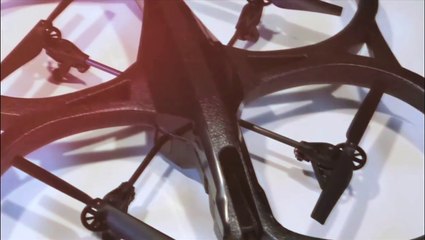 O AR.Drone 2.0 faz acrobacias e filma em 720p