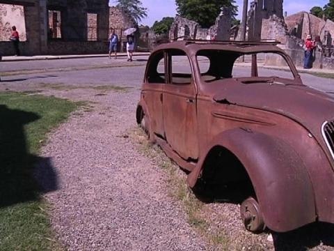 Soixante-dix ans après le massacre, Oradour-sur-Glane se souvient - 10/06