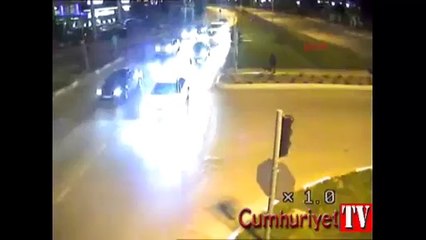 Trafik kazaları MOBESE'ye böyle yansıdı