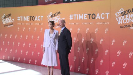 Jolie, Hague open summit on sexual violence in conflict