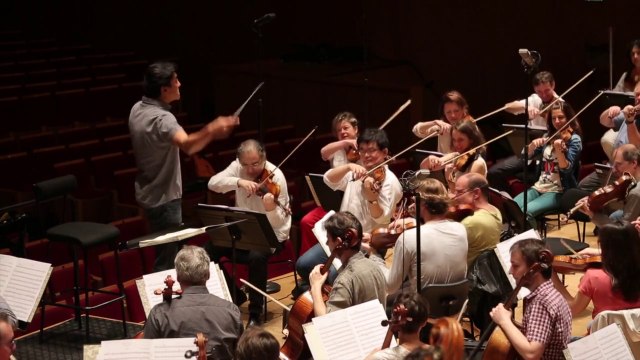 Le Lac des Cygnes de Tchaïkovski, répétition dirigée par Yutaka Sado