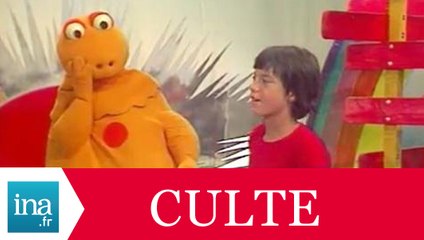 Casimir joue au football - Archive INA