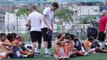 Seleção inglesa arrisca capoeira no Rio