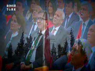 BAYRAK NAMUSTUR ! Birileri Var..