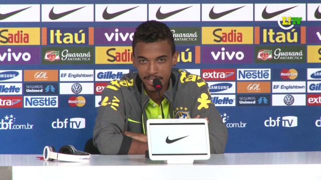 Luiz Gustavo revela pedido especial de Felipão para a Copa