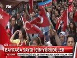 Bayrağa saygı yürüyüşünde yaşanan olaylar