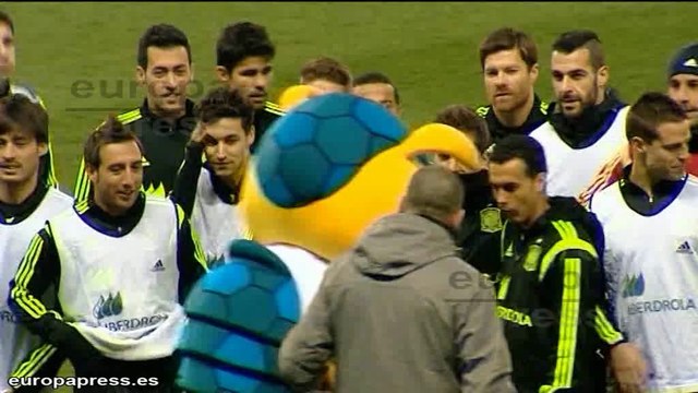 Piden que La Roja colabore con comedores escolares