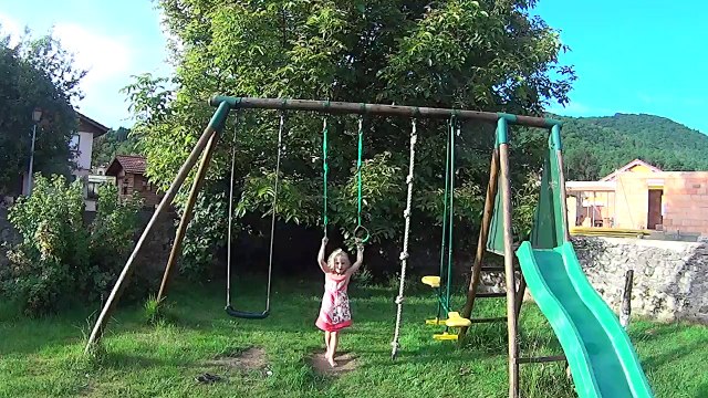 Emy rotation dans les anneaux 5ans et demi sony gdr as15