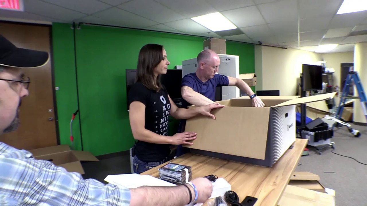 Unboxing: NewTek TriCaster 8000 and Control Surface - GeekBeat Tips & Reviews