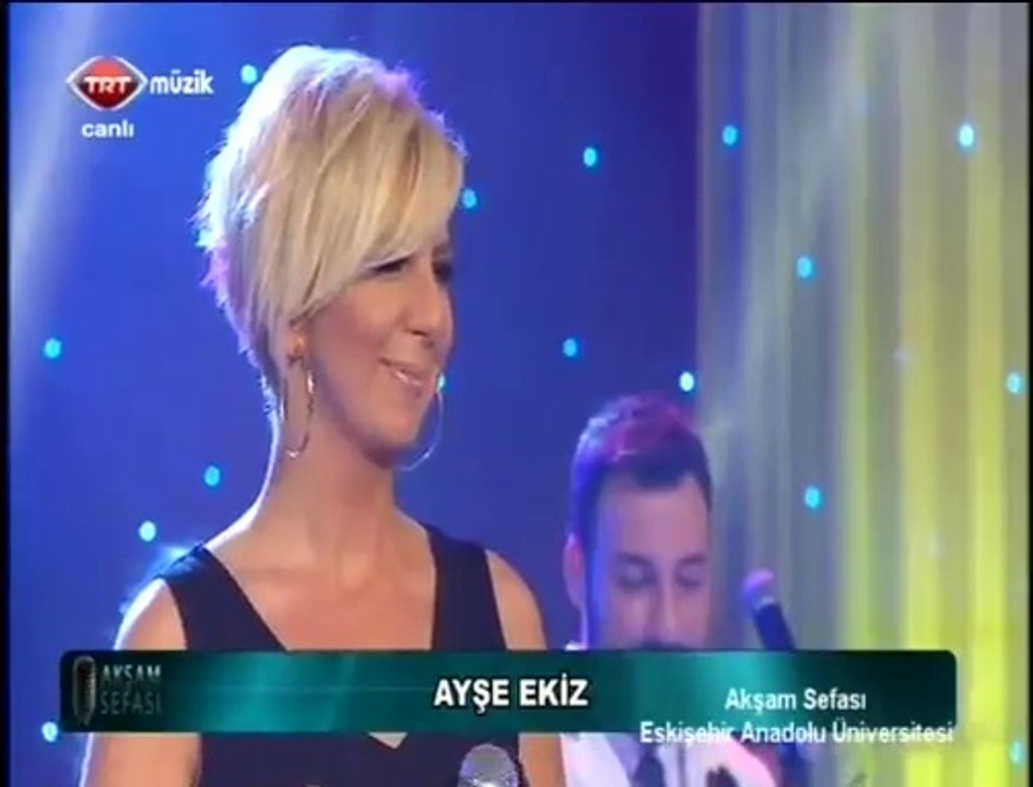 Ayşe İnak Ekiz-Unutturamaz Seni Hiçbir Şey