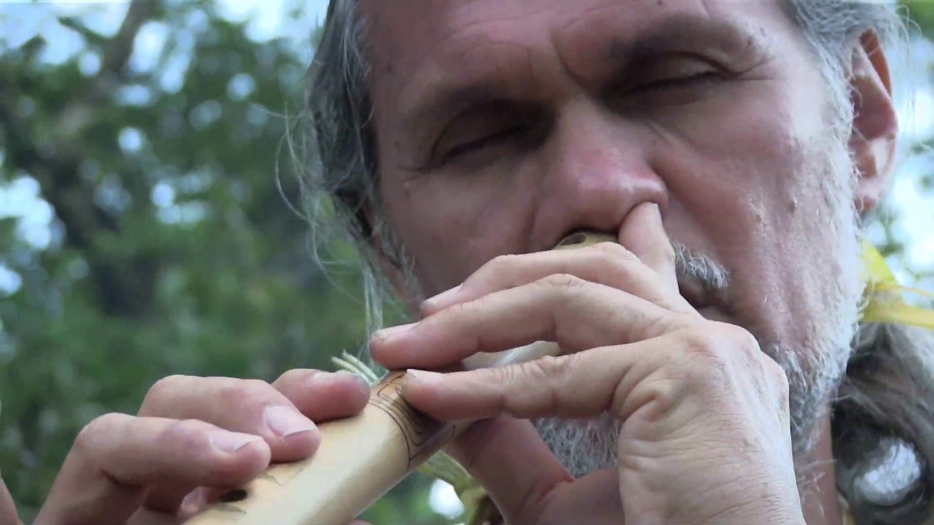 Vivo: La flute nasale polynésienne - Vidéo Dailymotion