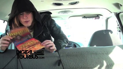 VersaEmerge / Sierra Kusterbeck - BUS INVADERS Ep. 27