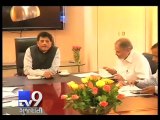 Political parties engage in politics over power crisis in New Delhi - Tv9 Gujarati