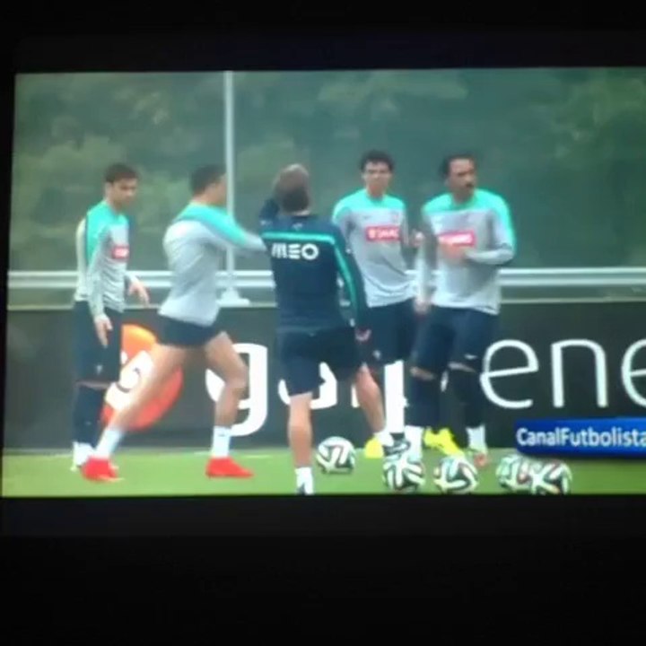 Cristiano Ronaldo - Traning Dance