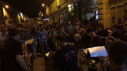 Misurlou El Gruppetto devant Thag bar Biennale 2014 Fontenay-Le-Comte