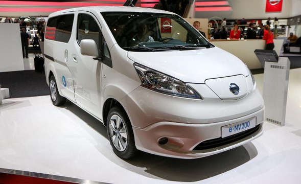 Nissan All Electric Evalia E NV200 Unveiled !