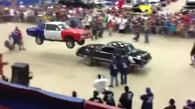 Combat de voitures Low rider