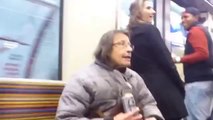 Une vieille femme dans le métro insulte les musulman