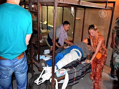 Автобус с россиянами упал в реку в Индии