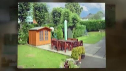 Viewing property in Kirkintilloch