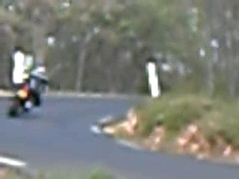 600 fazer virage 03 Pourrières