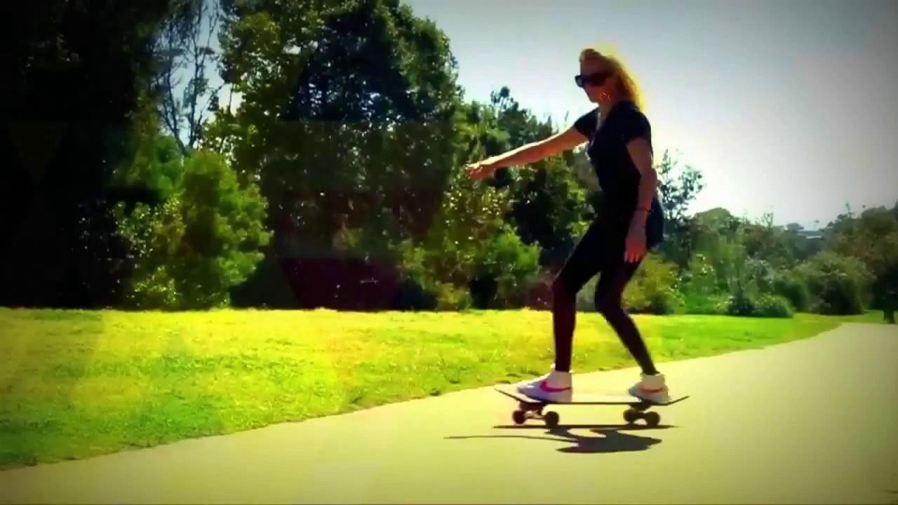 LAURA ENEVER 2