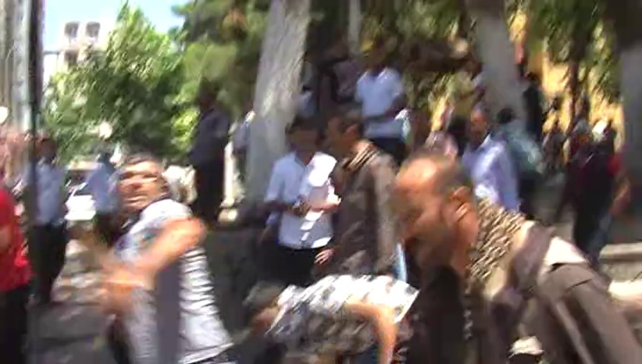 DEDAŞ PROTESTOSUNA POLİS MÜDAHALE ETTİ