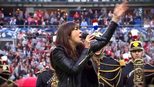 Nolwenn Leroy chante le Bro Gozh au Stade de France !