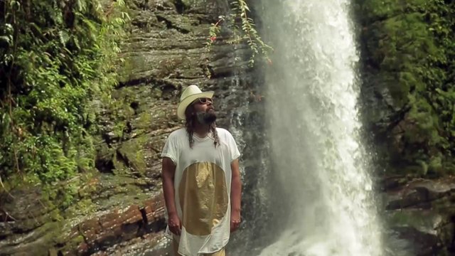 Sebastien Tellier - Aller vers le soleil (Official Video)
