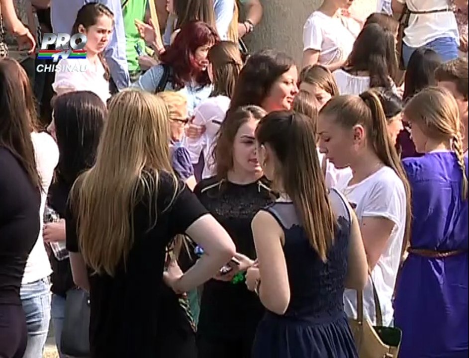 Rezolva probleme dificile in doar cateva minute Povestea unui elev olimpic pentru care BAC-ul e deja incheiat