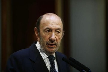 [ABDICACIÓN REY] Rubalcaba insiste en el "alma republicana" del PSOE para defender la monarquía