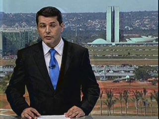 MICRO-ÔNIBUS TOMBA COM PRESIDIÁRIOS NA DF 483