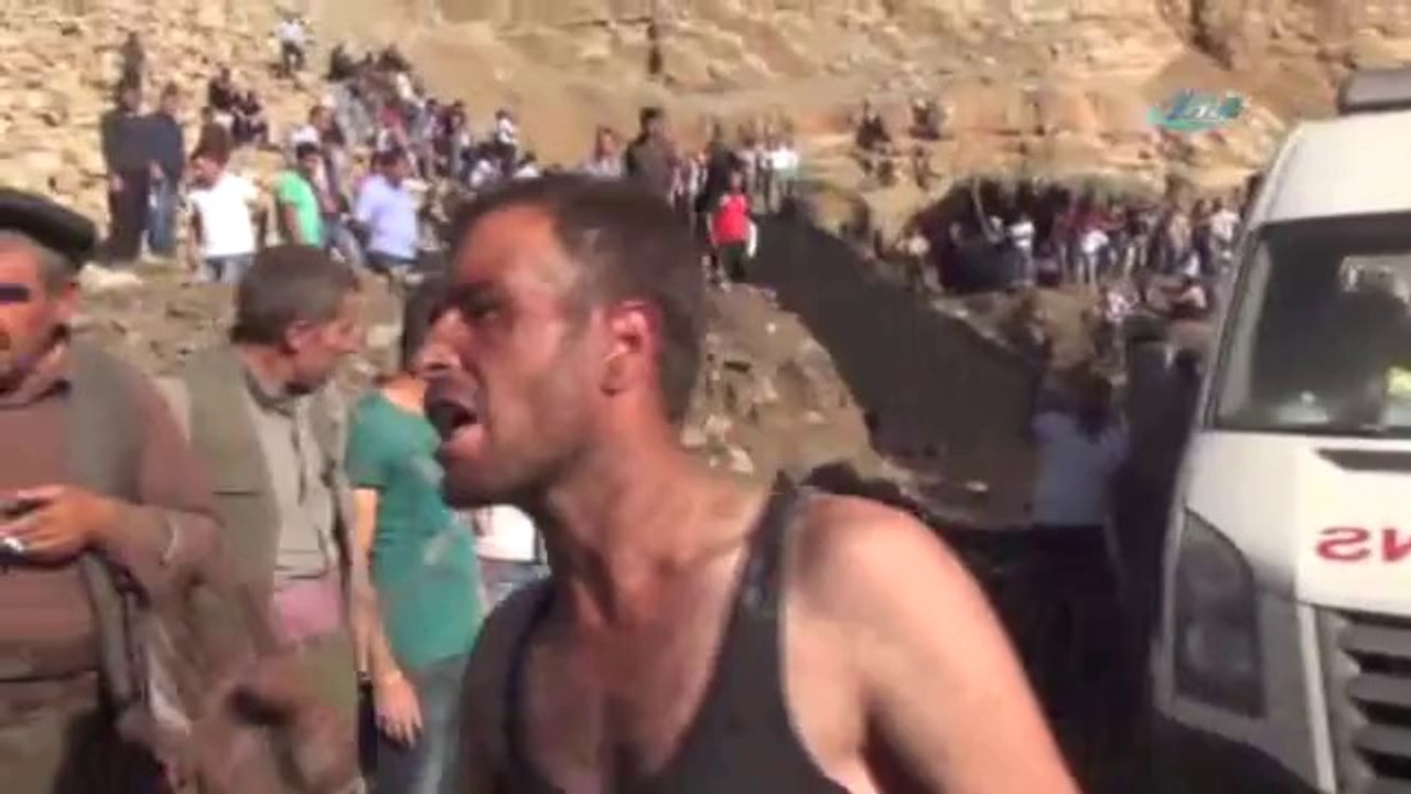 Maden ocağında göçük, 3 işçi göçük altında