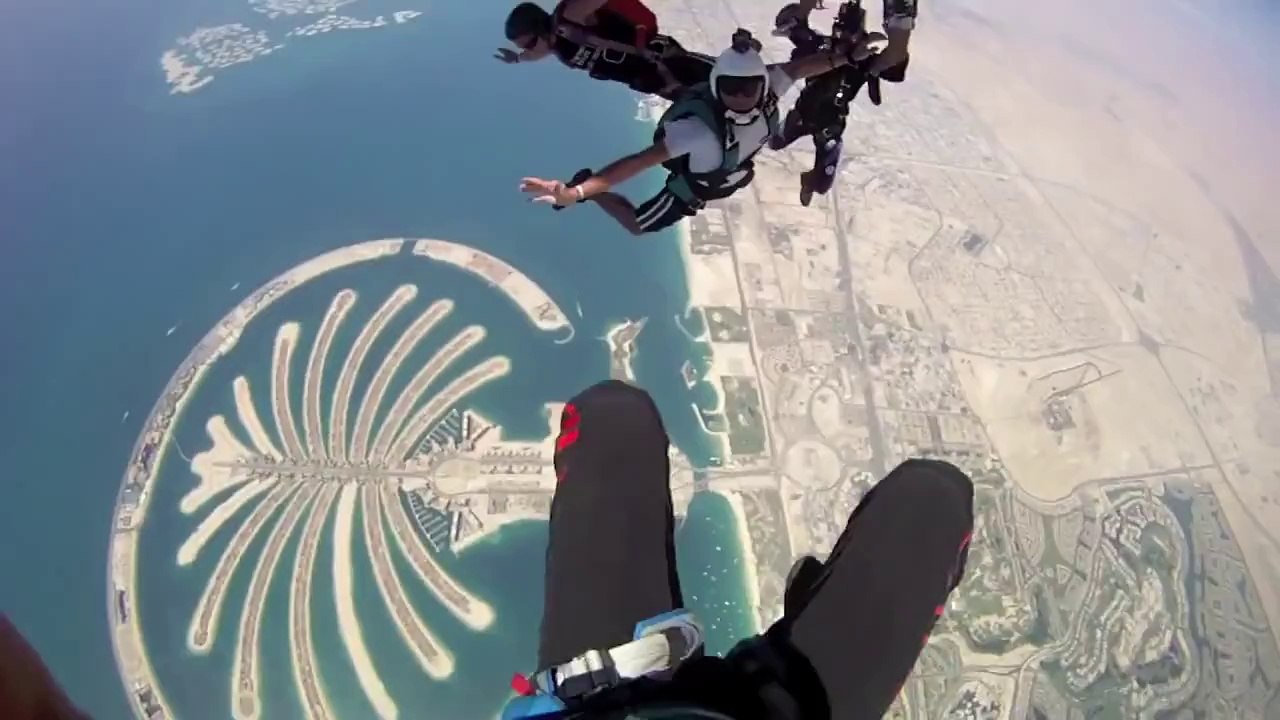 Skydiving Experience - Skydive Dubai