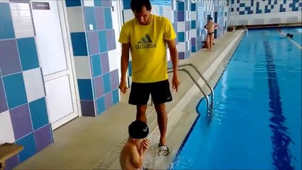 Qesharake ne pishine - Kapela mbi koke automatike