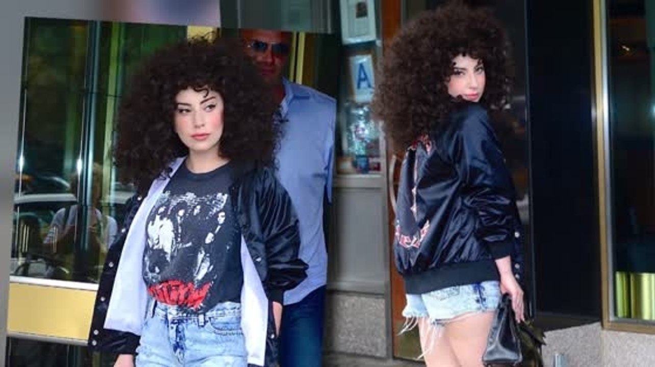 Lady Gaga wechselte mit ihrem neuen Look auf die 'dunkle Seite'