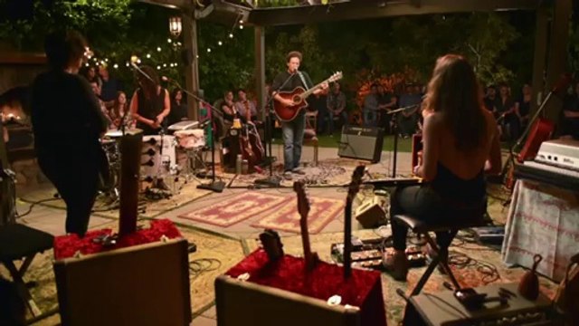 Jason Mraz - Love Someone (Live @ Mraz Organics' Avocado Ranch)