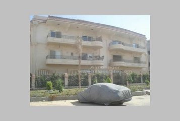 Ground with garden for sale in Shuwifat   New Cairo city