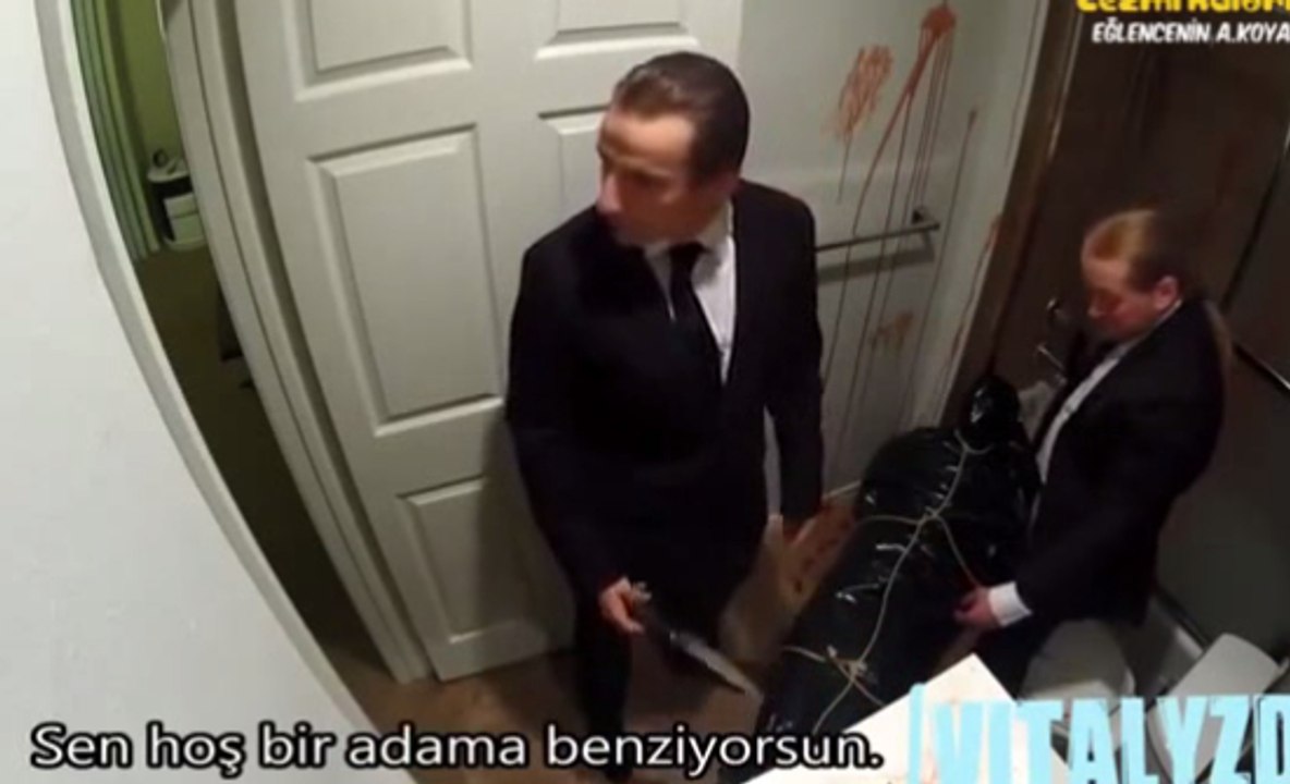 Temizlikçilere Ceset Temizleme Şakası Yapmak (Türkçe Altyazı)