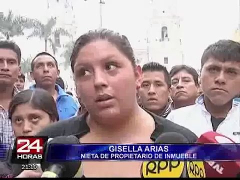 Centro de Lima: bomberos controlan incendio a media cuadra de Plaza de Armas