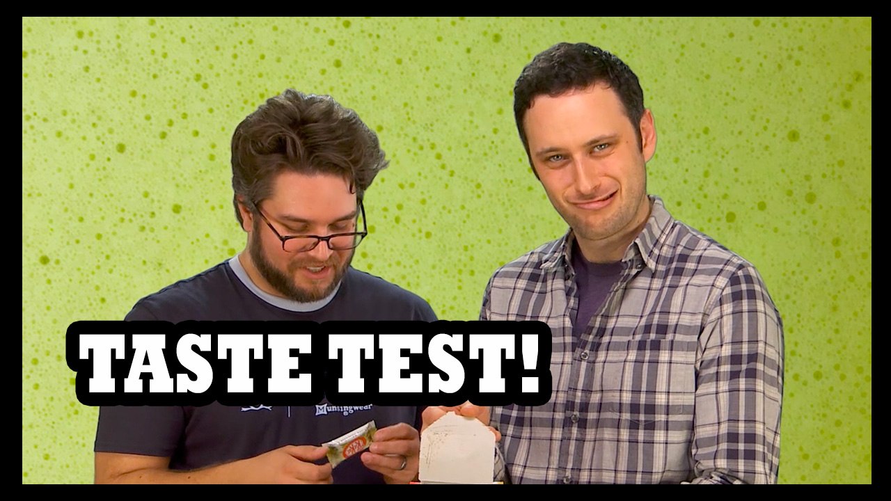 味覚テスト!! We Taste ALL THE JAPANESE KIT-KATS!!!! - Food Feeder