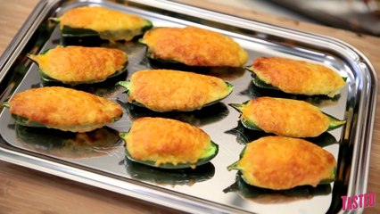 Cheesy Jalapeño Muffin Poppers