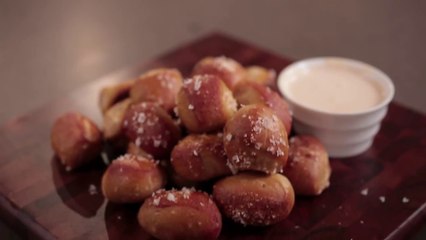 Oktoberfest Pretzel and Spicy Beer Cheese Recipe