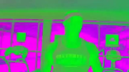 Michael Vick and Nelly hit the gym to work out abs.