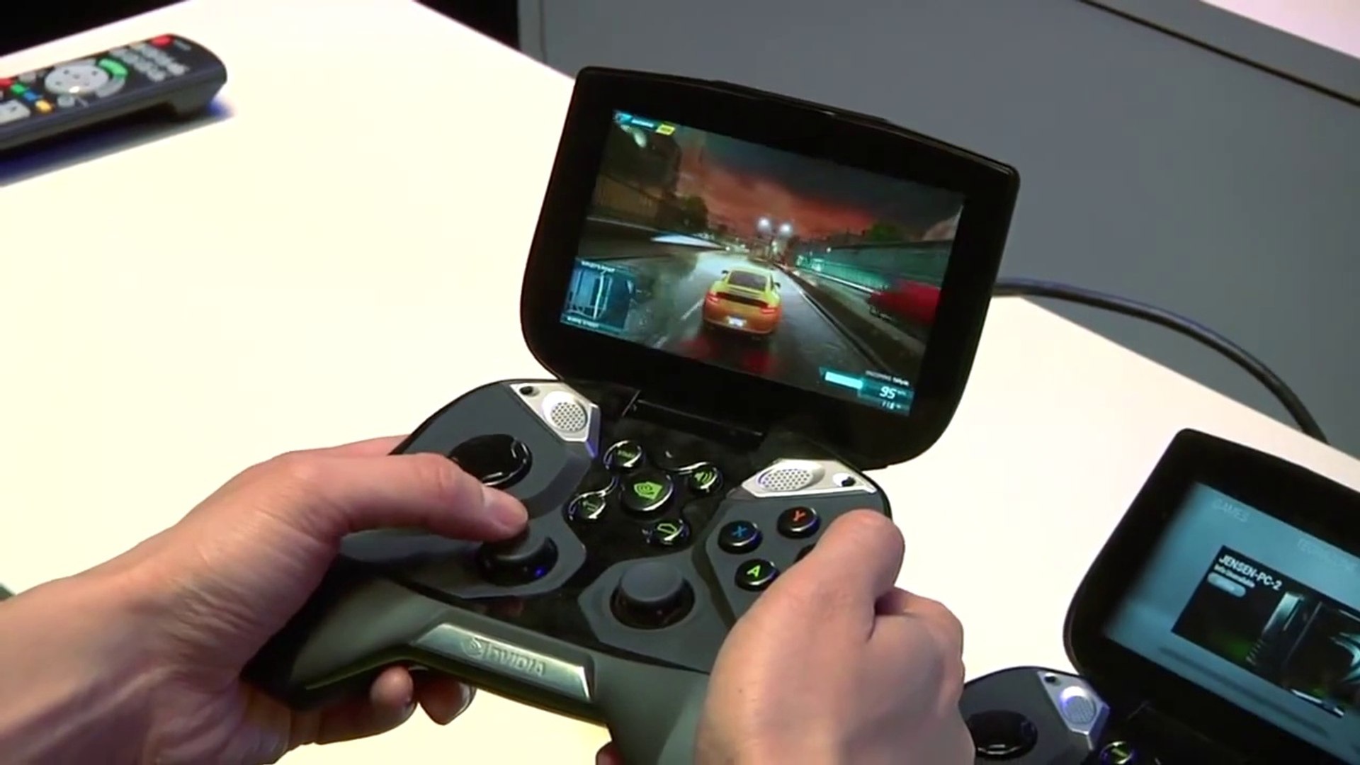 CES 2013: Hands-On with Nvidia's Project Shield Gaming Console