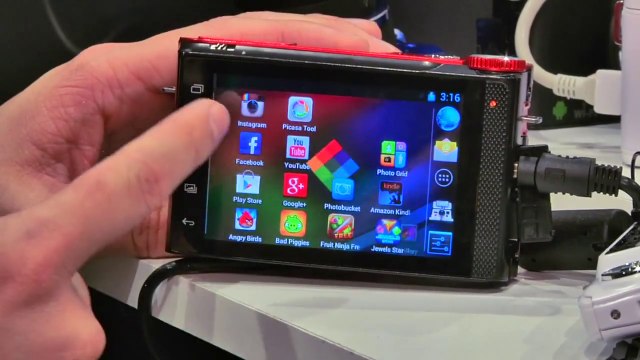 CES 2013: Hands-On with Polaroid's Android Camera